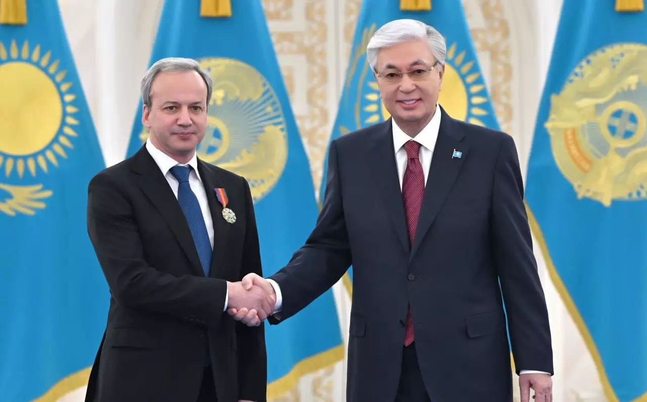 Токаев наградил орденом бывшего вице-премьера России