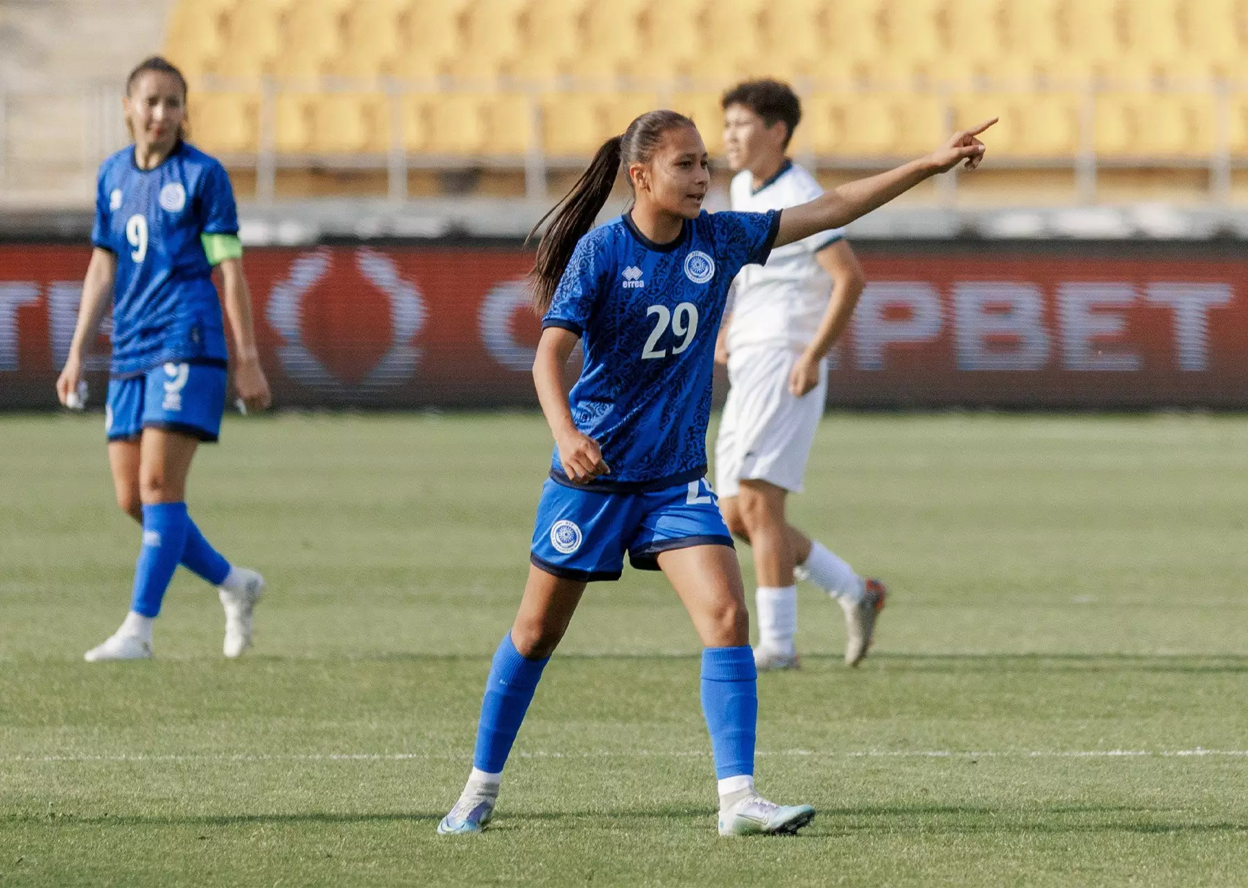 Женский футбол в Казахсте: интервью с футболистками