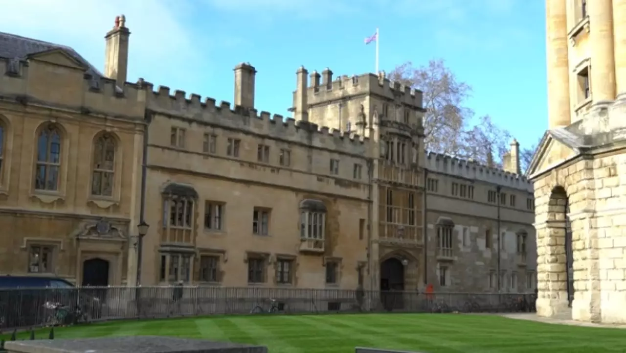 В Оксфорде заговорили по-казахски