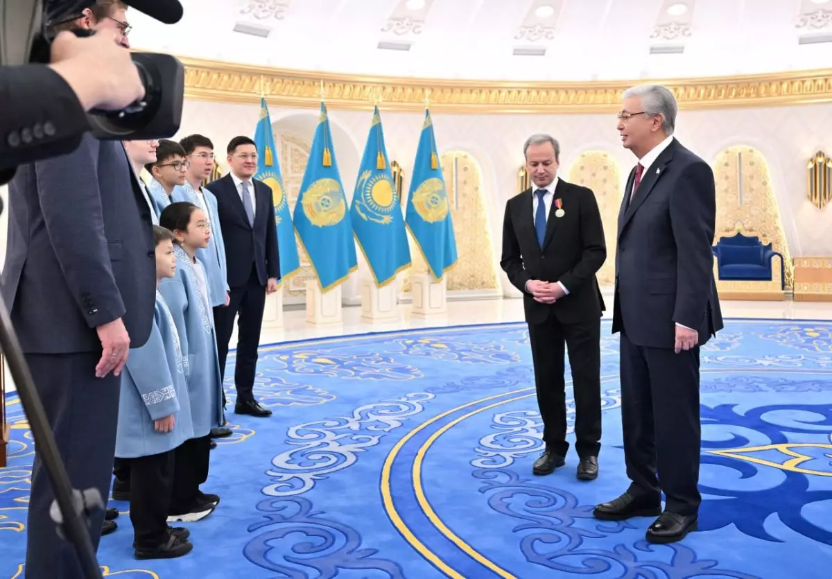 Юные чемпионы мира по шахматам встретились с президентом Казахстана