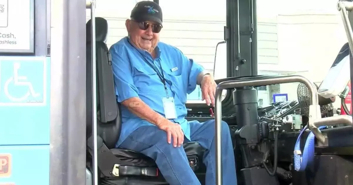  `Әлі зейнетке шыққысы жоқ`: 95 жастағы америкалық азамат ең кәрі автобус жүргізушісі атанды 