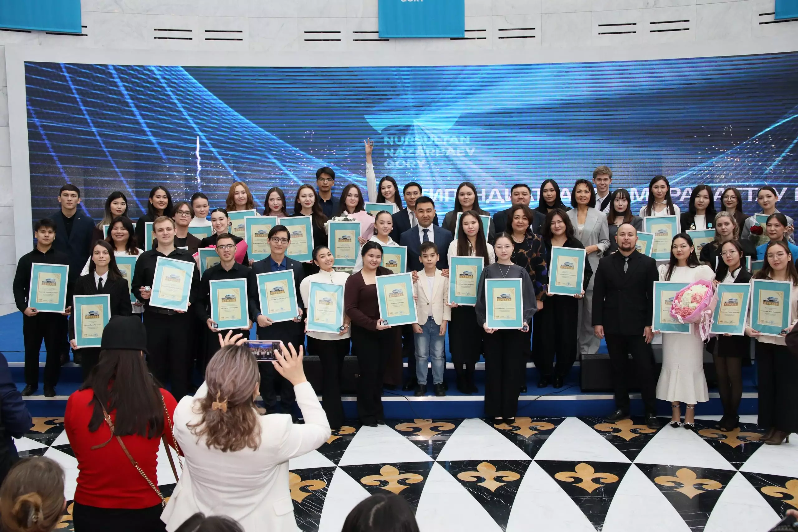 В Астане чествовали студентов – обладателей именных стипендий Фонда Нурсултана Назарбаева