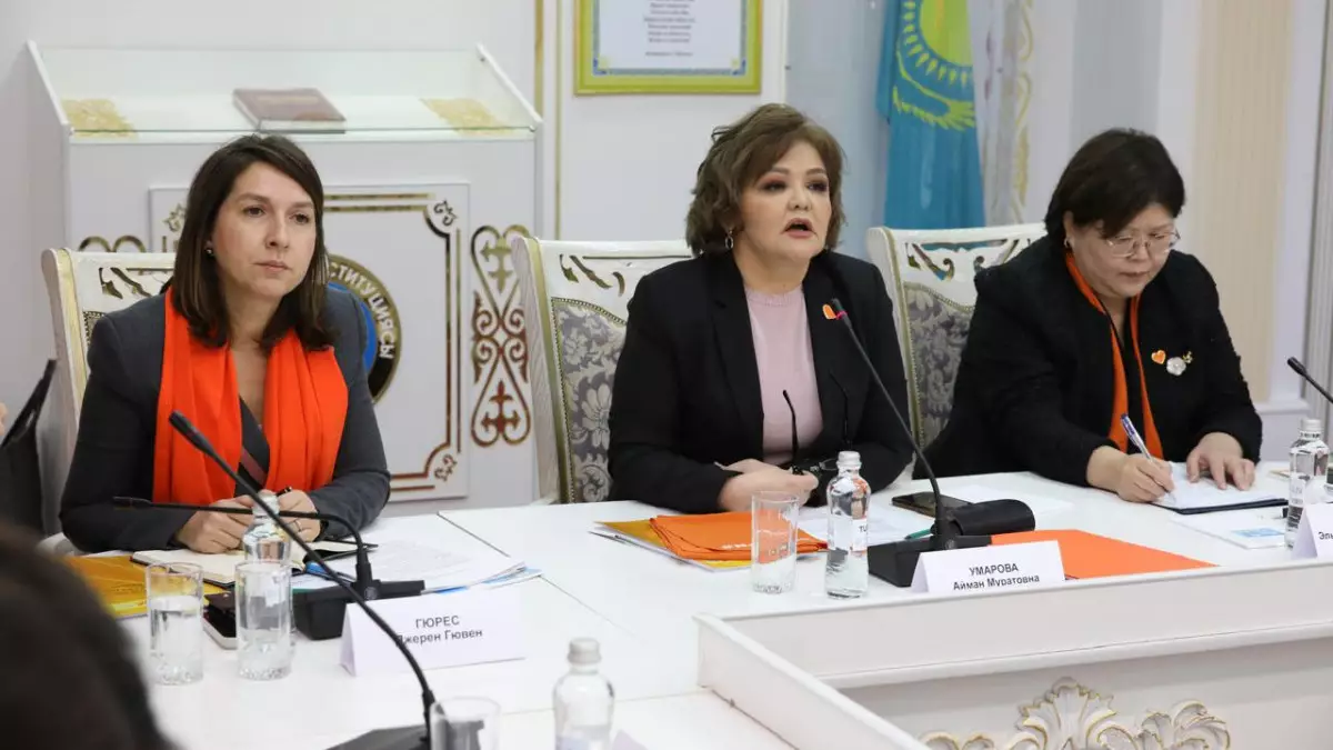 "16 күн зорлық-зомбылықсыз" акциясы аясында дөңгелек үстел өтті