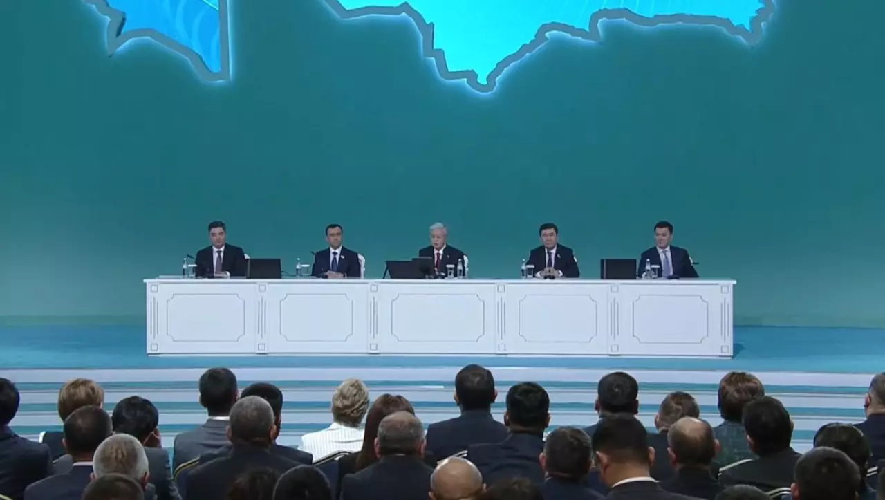 Президент пен әкімдер арасындағы бүкпесіз әңгіме