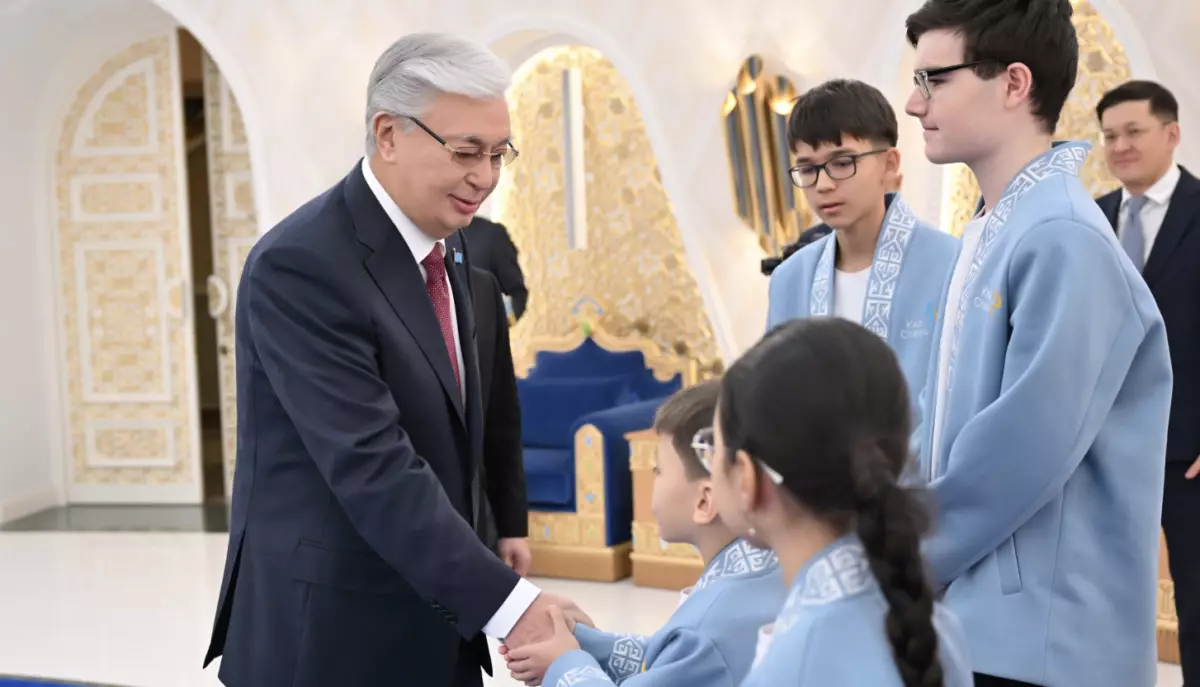 Жас шахматшыларға Ақордада экскурсия ұйымдастырылды (ФОТО)