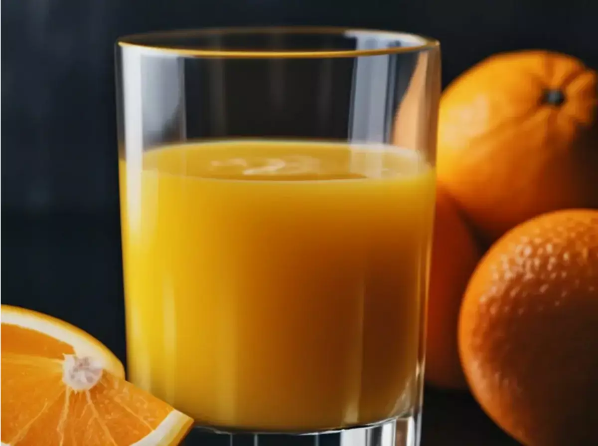 Что произойдёт с вашим организмом, если каждое утро выпивать стакан апельсинового сока - новости на Lada.kz 28.11.2025