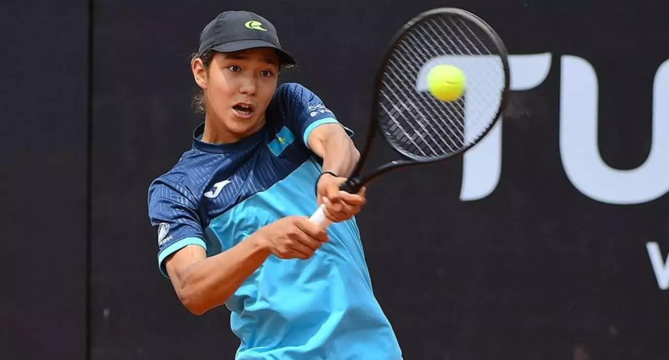 Қазақстандық 18 жастағы теннисші қатарынан екінші жартылай финалға шықты