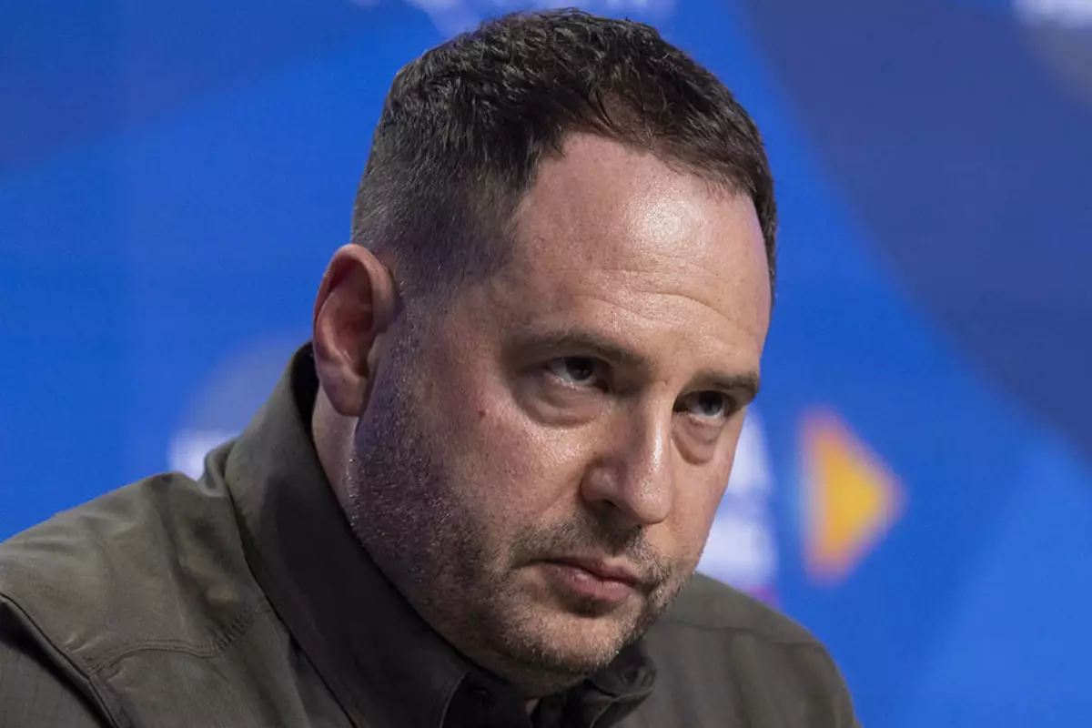 Глава офиса Зеленского ушёл в отставку после обысков и коррупционного скандала