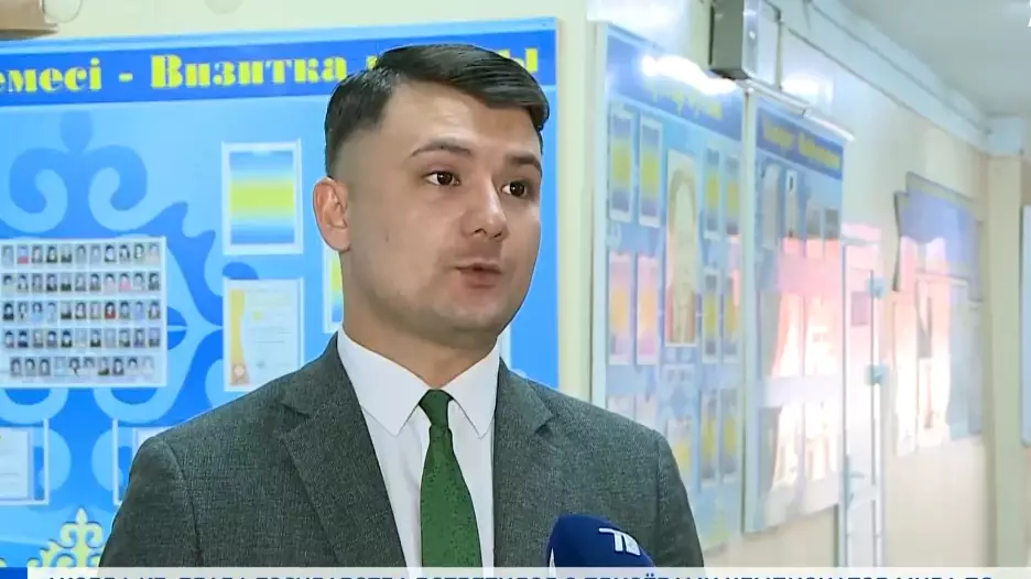 Мұғалімдерді «массовкаға» жұмылдыру тоқтатылсын – депутаттың сыны