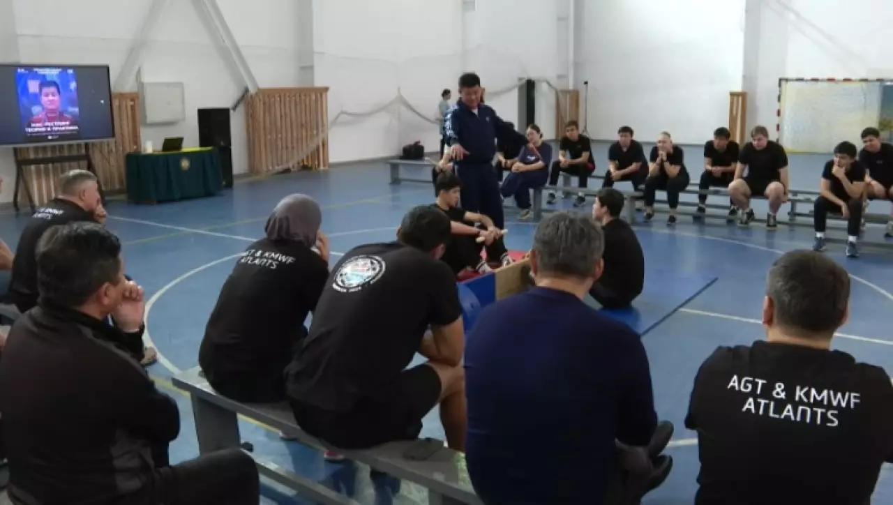 Таяқ тарту: возрождение тюркской игры