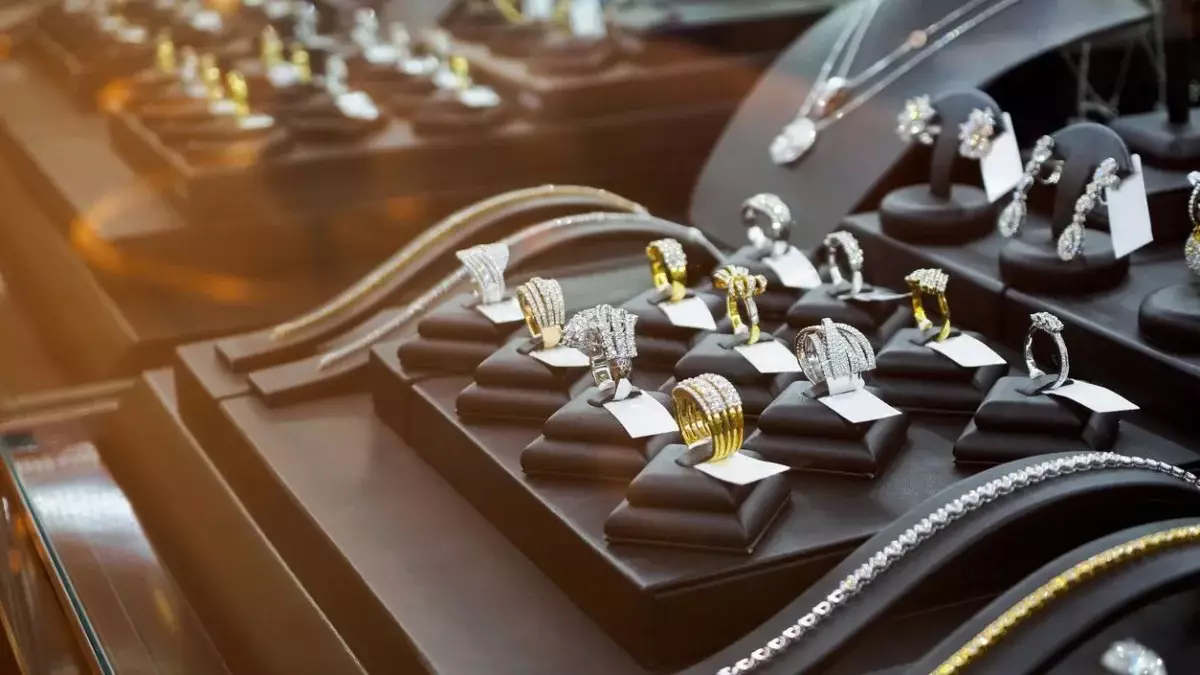 Астана тұрғыны арзан бағада алтын бұйымдар сатып аламын деп ақшасынан айырылып қалды