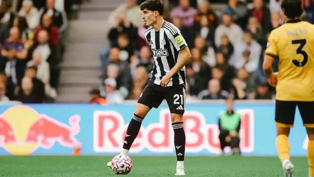 "Манчестер Сити" и "Арсенал" ведут борьбу за игрока "Ньюкасла"