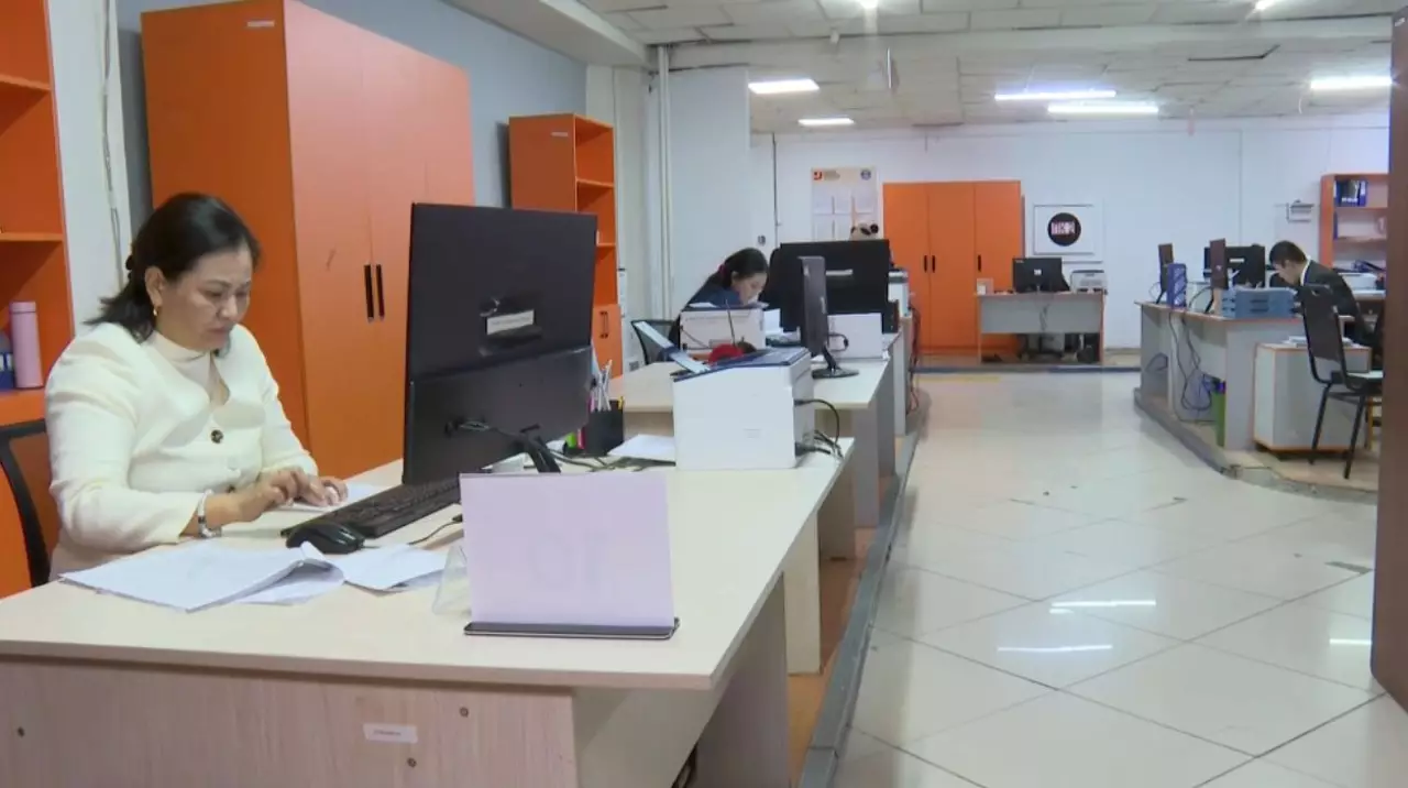 Около 300 госслужащих не хватает в области Улытау
