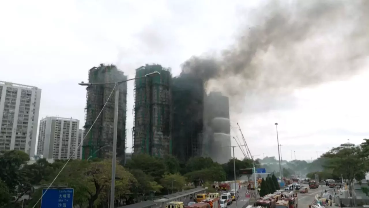 Гонконгтегі өртке байланысты тағы алты адам ұсталды