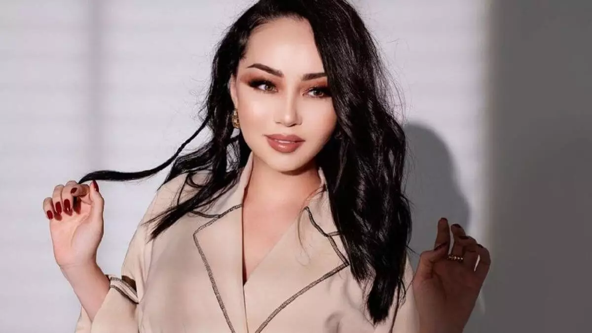 51-летняя Баян Алагузова покорила сеть снимком в купальнике