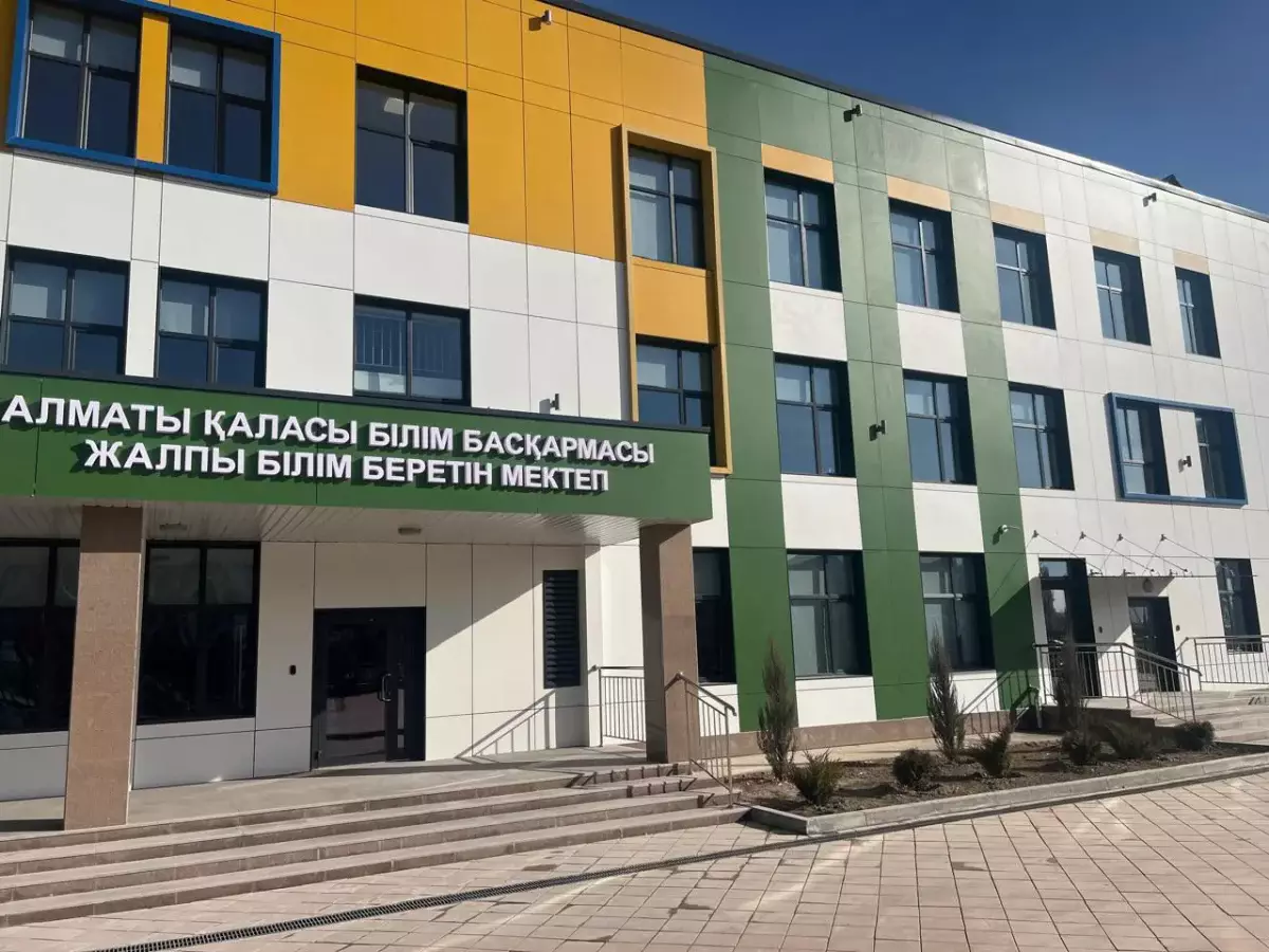 В Алматы завершается строительство 8 школ почти на 12 тыс. мест