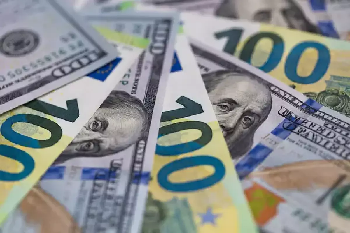 Курс евро и доллара в обменниках Астаны и Алматы 29 ноября 2025