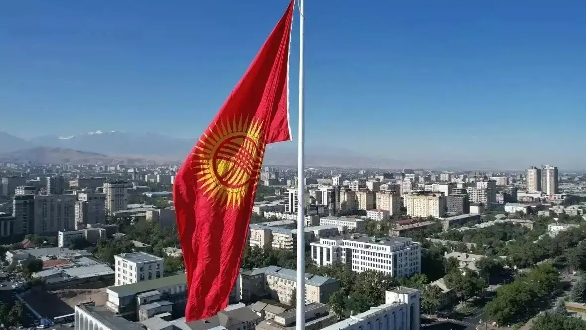 Қырғызстандағы парламент сайлауы: "Тыныштық күні" басталды