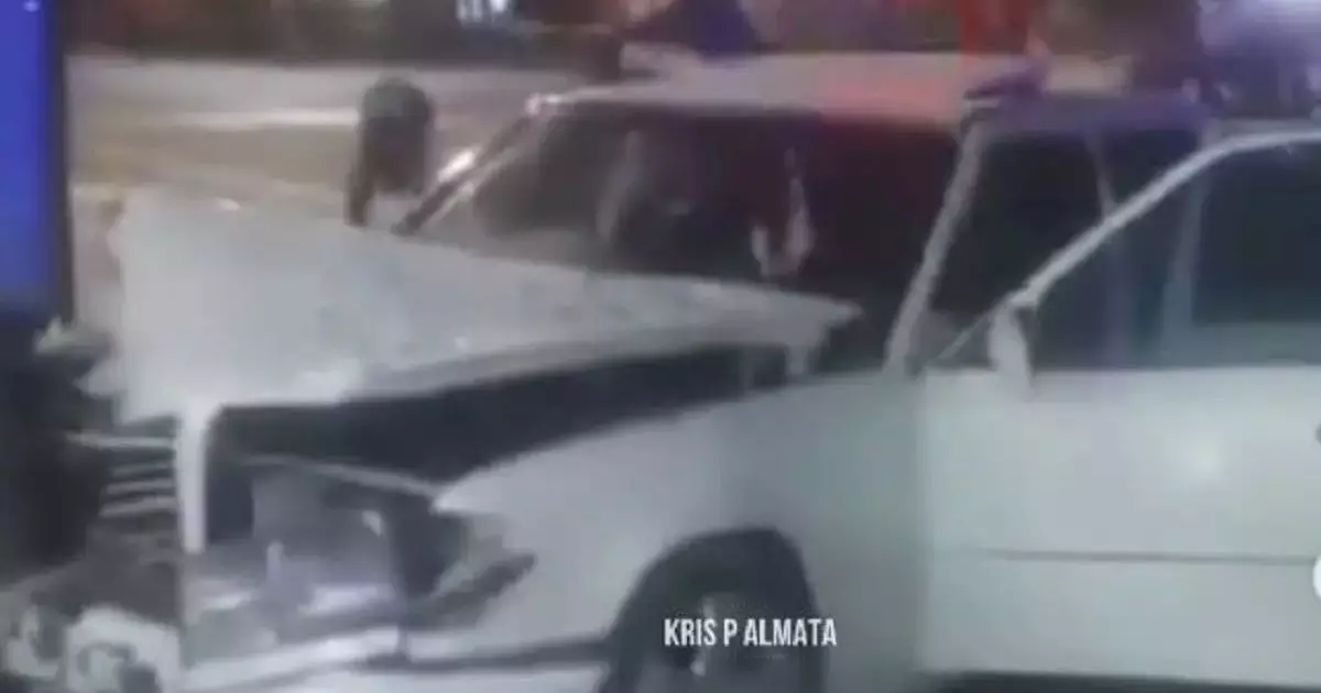  Алматыда мас жүргізуші автобус аялдамасына соғылды 