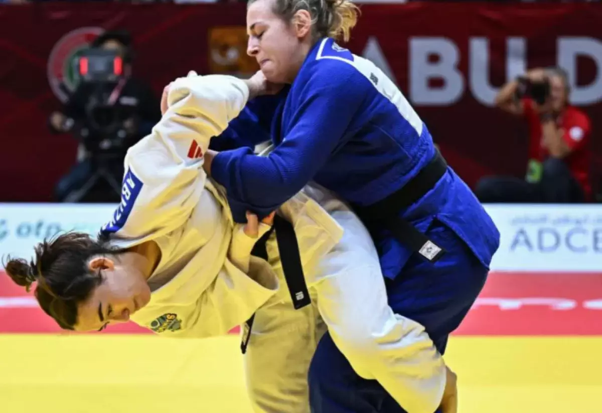 Абиба Абужакынова завоевала бронзу на турнире в ОАЭ