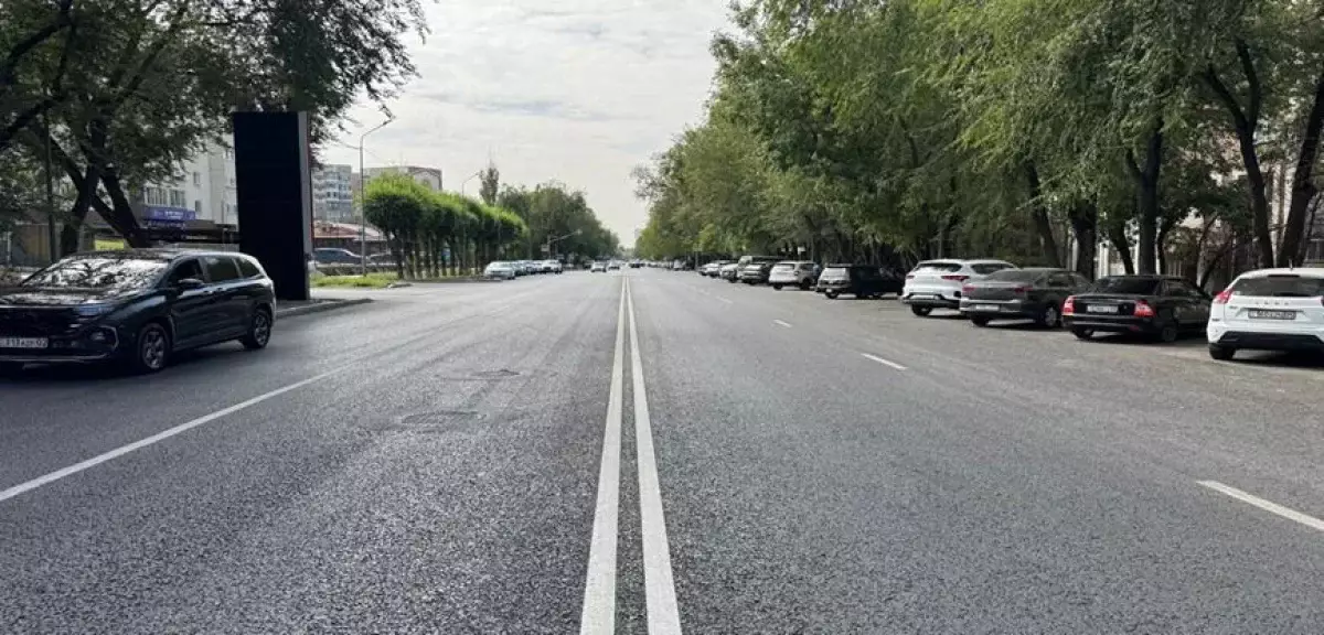 В Алматы завершен средний ремонт улиц во всех районах города