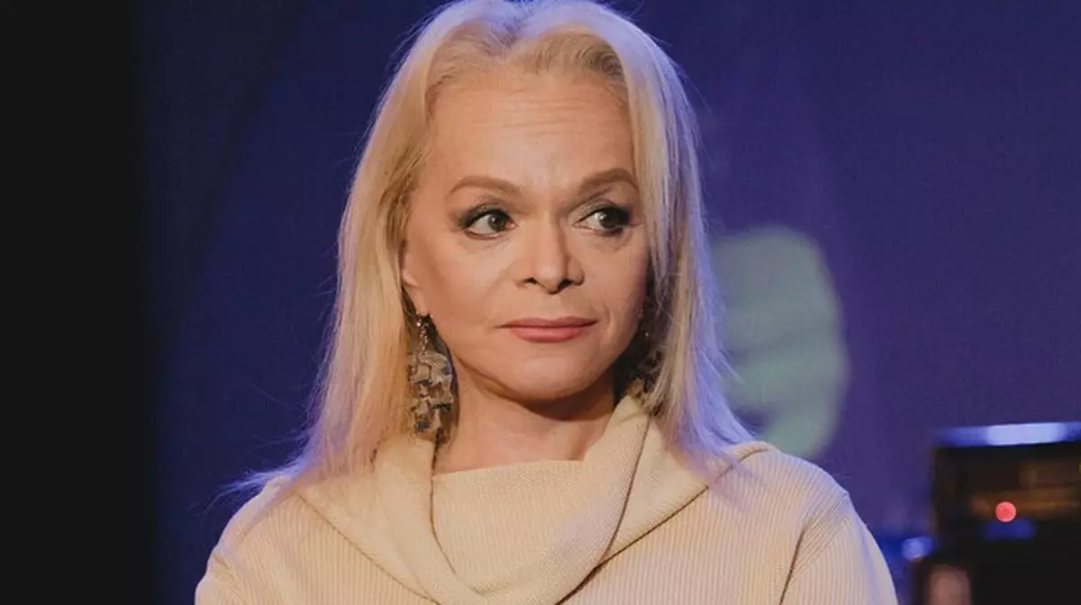 Зрители массово сдают билеты на концерты Ларисы Долиной