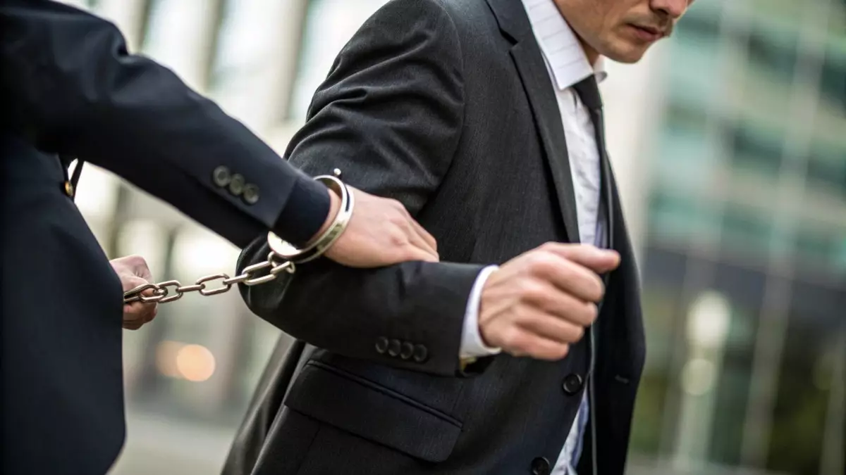 В Туркестанской области чиновника подозревают в хищении почти 200 млн тенге