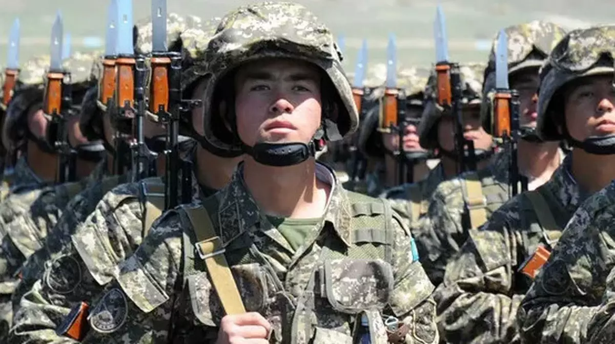 Казахстанская армия переходит на высшую боеготовность в декабре