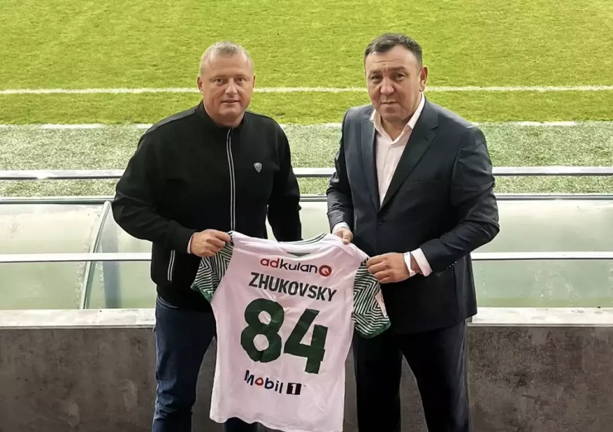 Мұнайшылар бас бапкермен келісімшартты ұзартты