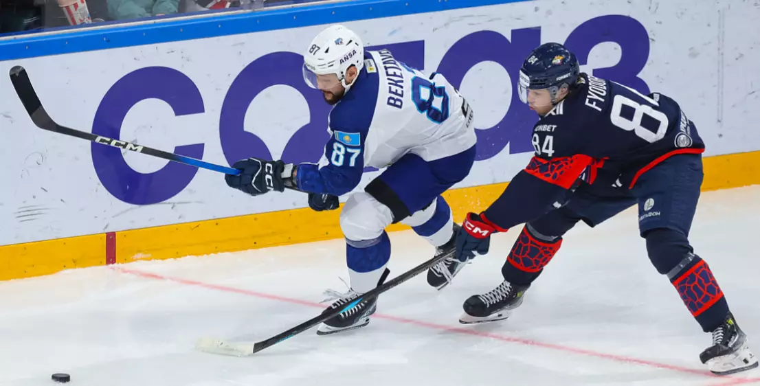 «Барыс» уступил лидеру КХЛ