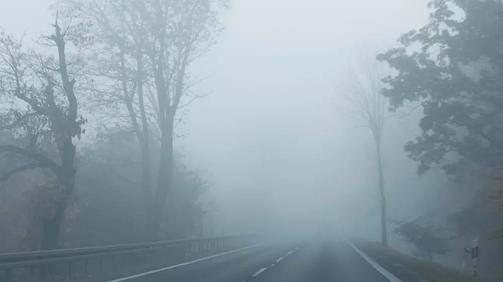 Казахстан накроют туман и гололёд: объявлены штормовые предупреждения