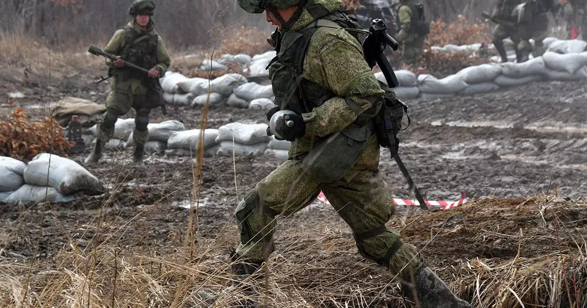   Ресей әскери басшылығы сарбаздарды сауыт-саймансыз майданға жіберіп жатыр - The Telegraph   