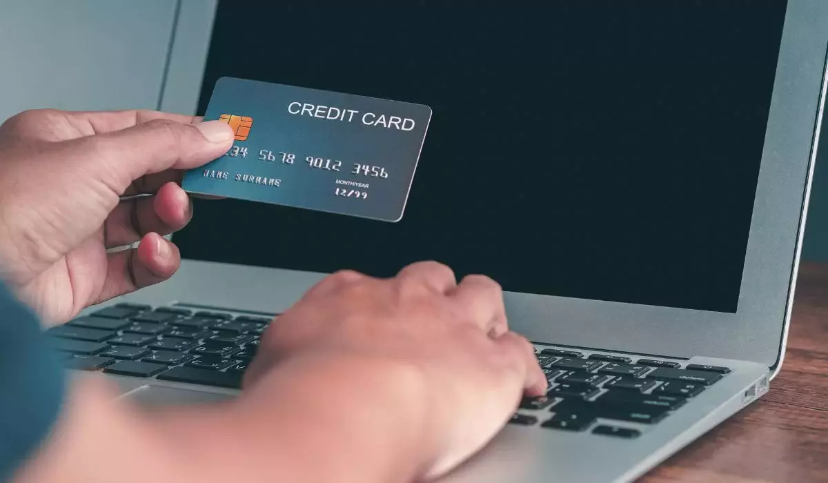 Почему сотрудник банка никогда не спросит ваш CVV и SMS-код