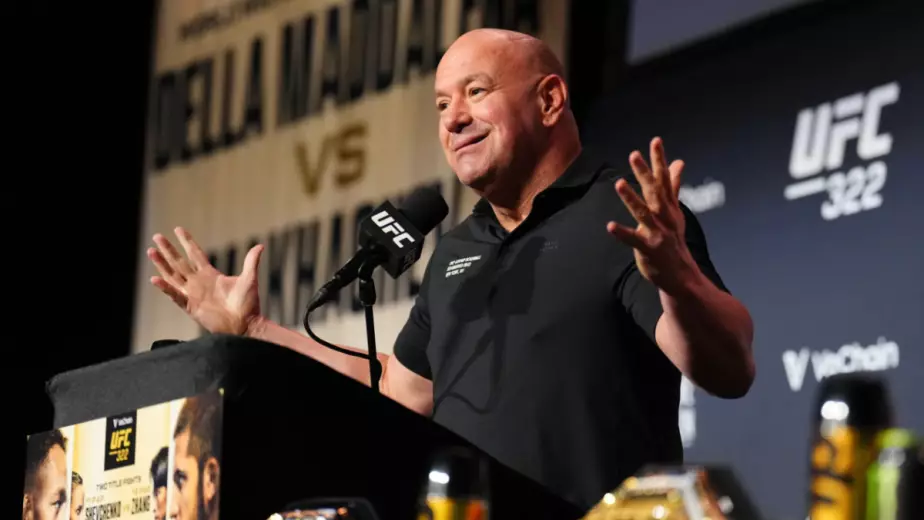 Дана Уайт раскрыл планы UFC на титул в лёгком весе