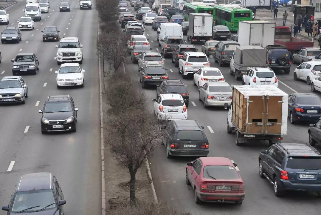 В Алматы выбросы в атмосферу снизят за счет новых экостандартов и модернизации транспорта