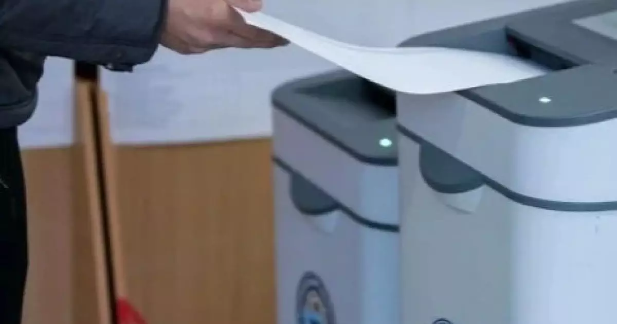  Қырғызстанда парламент сайлауы өтіп жатыр 