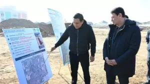 Дархан Сатыбалды жұмыс сапары аясында "Рахат-Мәдениет" шағынауданының тұрғындарымен кездесті