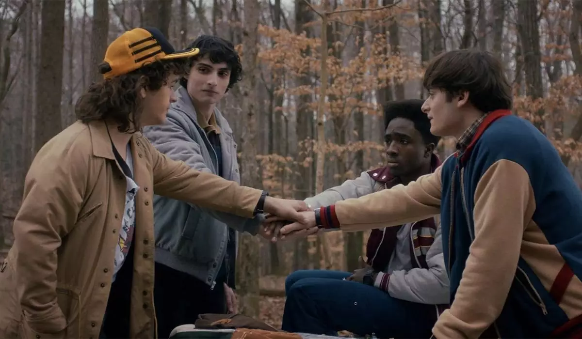 Звезда «Очень странных дел» поразила фанатов резким похудением и рельефной формой