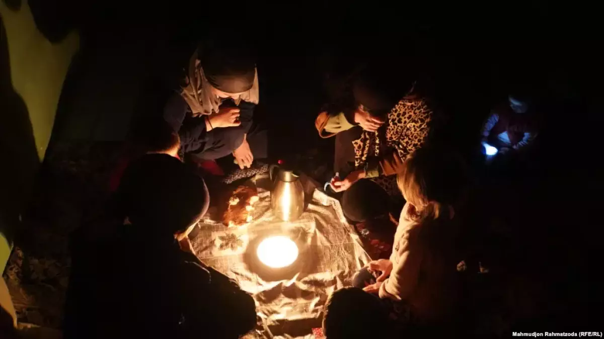 В Таджикистане бюджетным организациям по окончании рабочего дня будут отключать свет