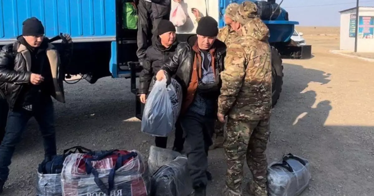  ТЖМ құтқарушылары жолда қалған 34 жолаушыны эвакуациялады 