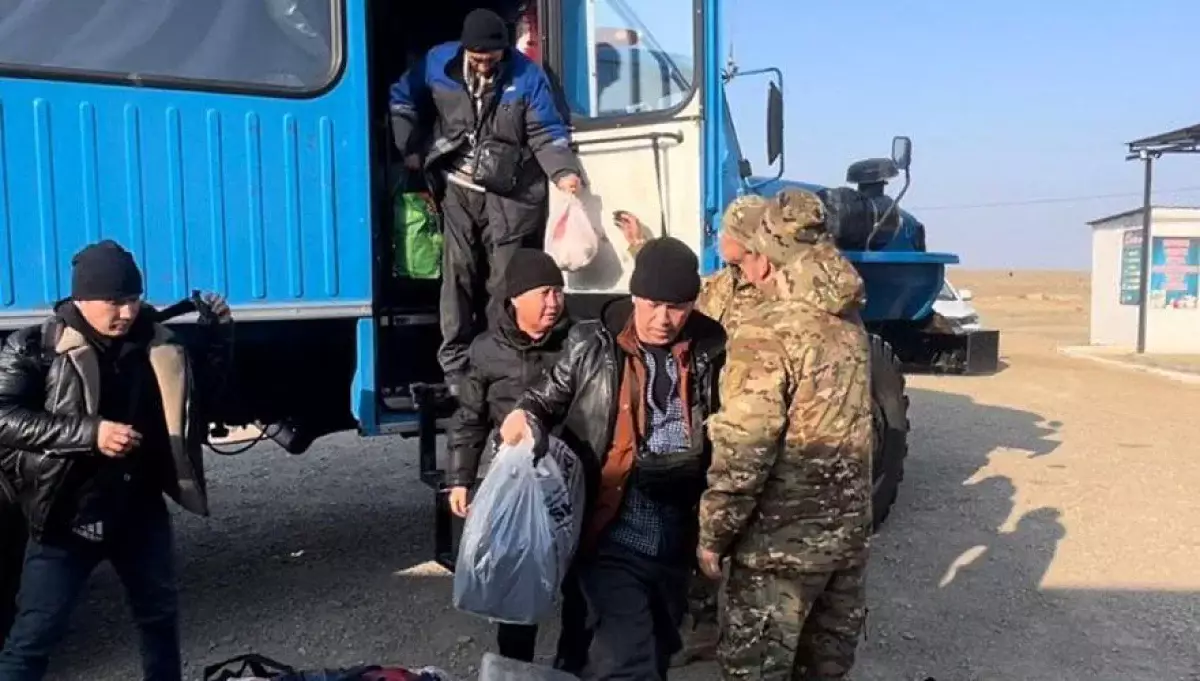 Қызылордада ресейлік 34 жолаушысы бар автобус жолда қалып қойды