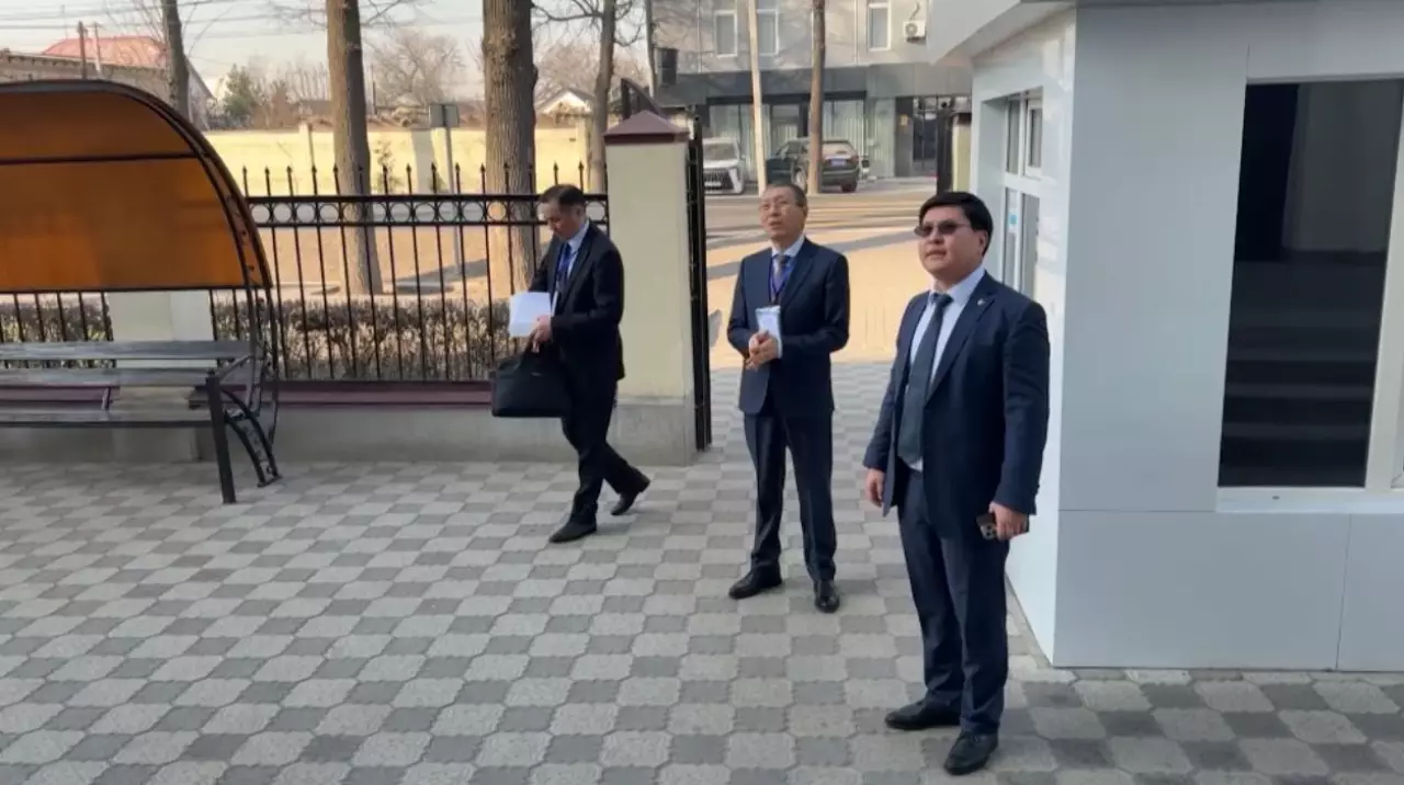 Қырғызстандағы сайлауды Қазақстаннан барған 22 бақылаушы қадағалап жатыр