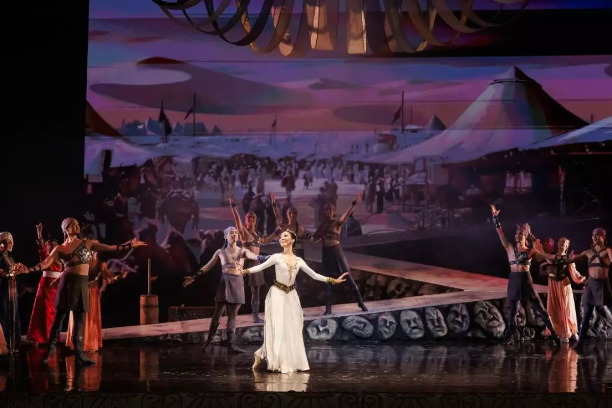 Большая премьера в театре имени Абая: представлен балет «Ұлы Жібек Жолы»