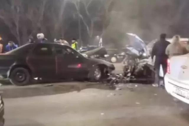 Алматыда бір мезетте төрт көлік соқтығысты