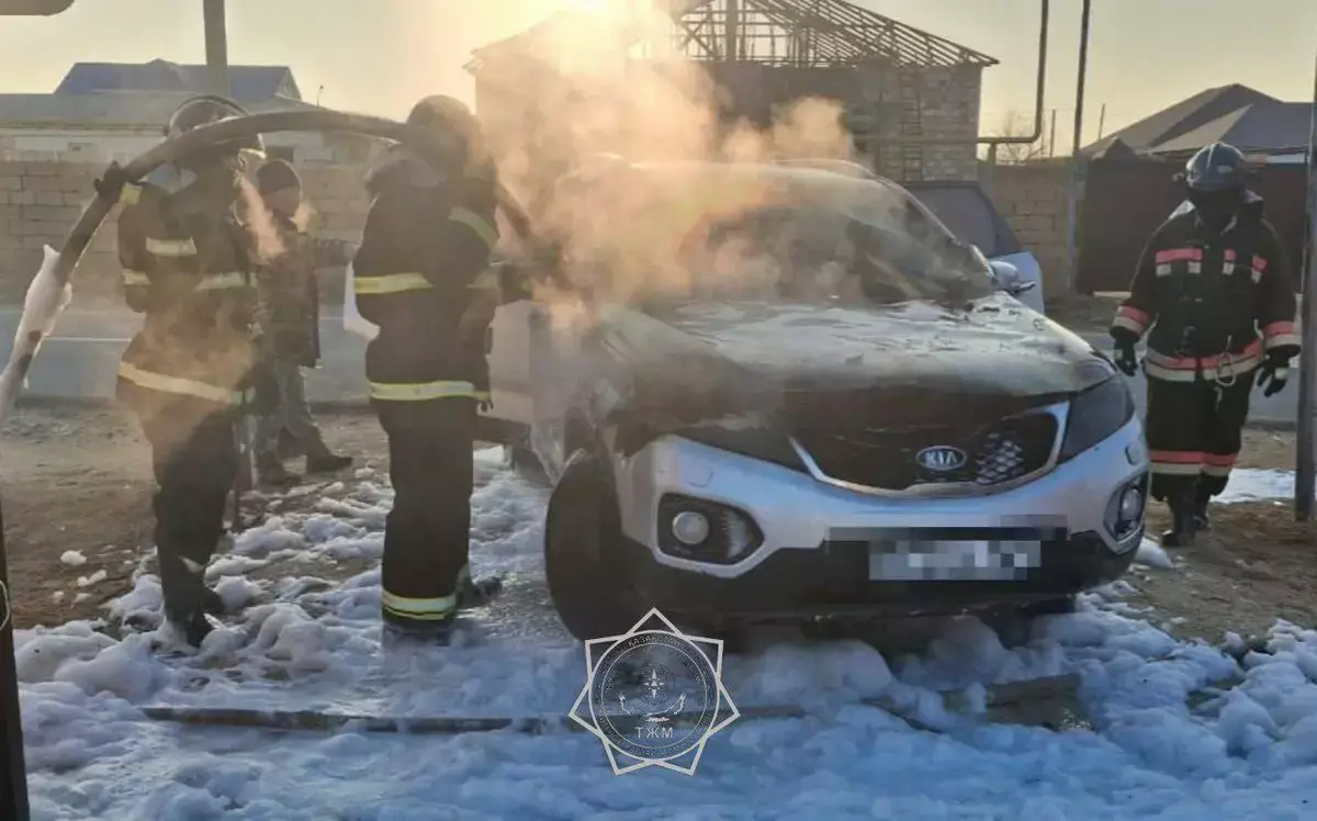 В Мангистау вспыхнул кроссовер: что произошло? - новости на Lada.kz 30.11.2025