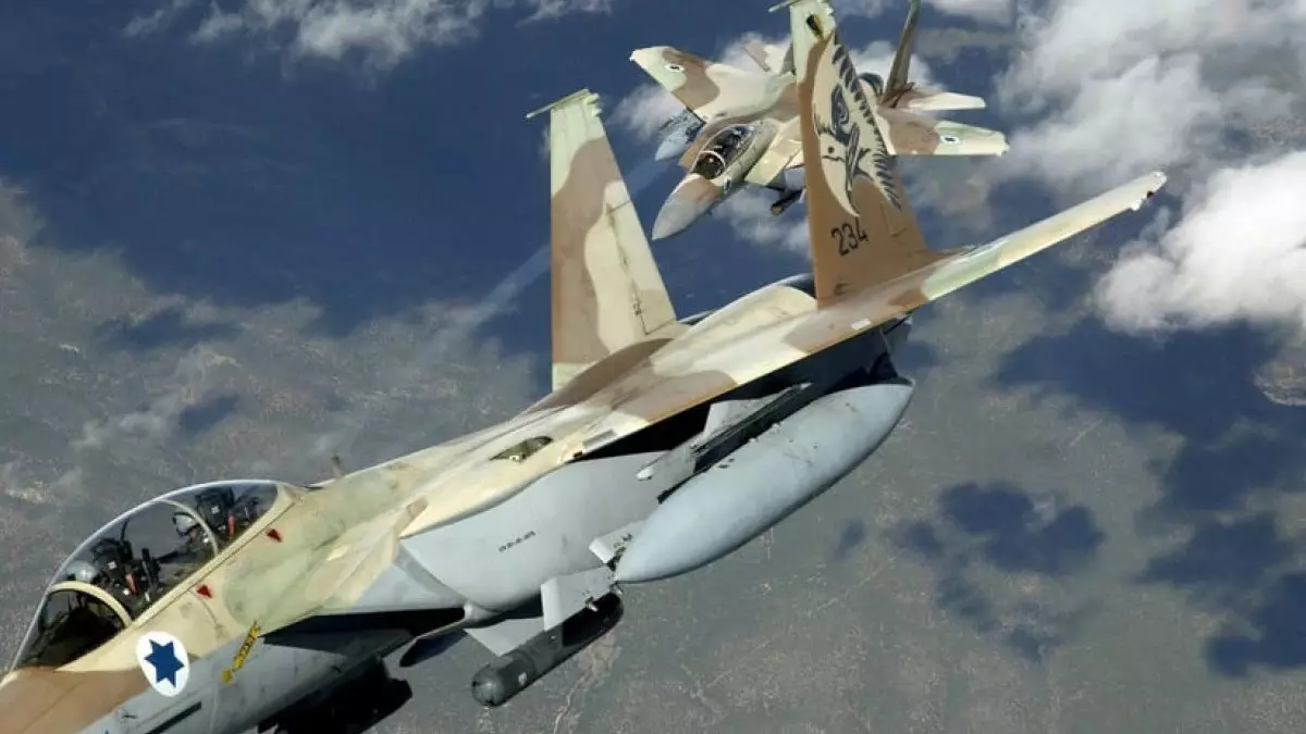 Израиль Газа секторына әуе соққыларын жаcауын тоқтатқан жоқ