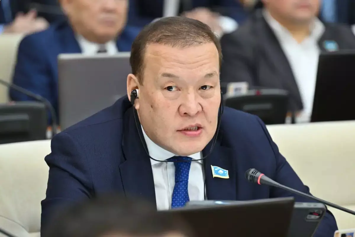 Депутат Болатбек Нажметдинұлы журналист Козачковтан сотта жеңіліп қалды