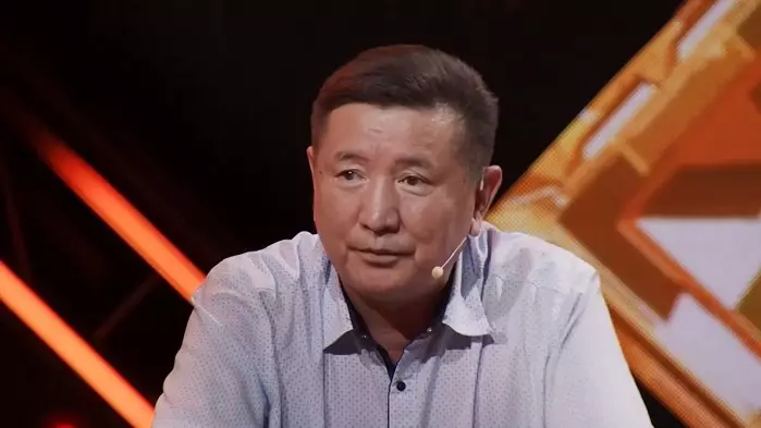 “Үлкен кісі ұсынған 400 мың долларды алған жоқпын”: Бекжан Тұрыс ел естімеген шындығын айтты