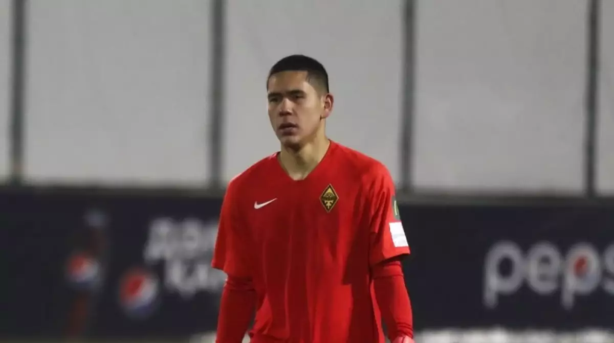 Пять лет в основе: ФК “Кайрат” вспомнил дебют вратаря Темирлана Анарбекова