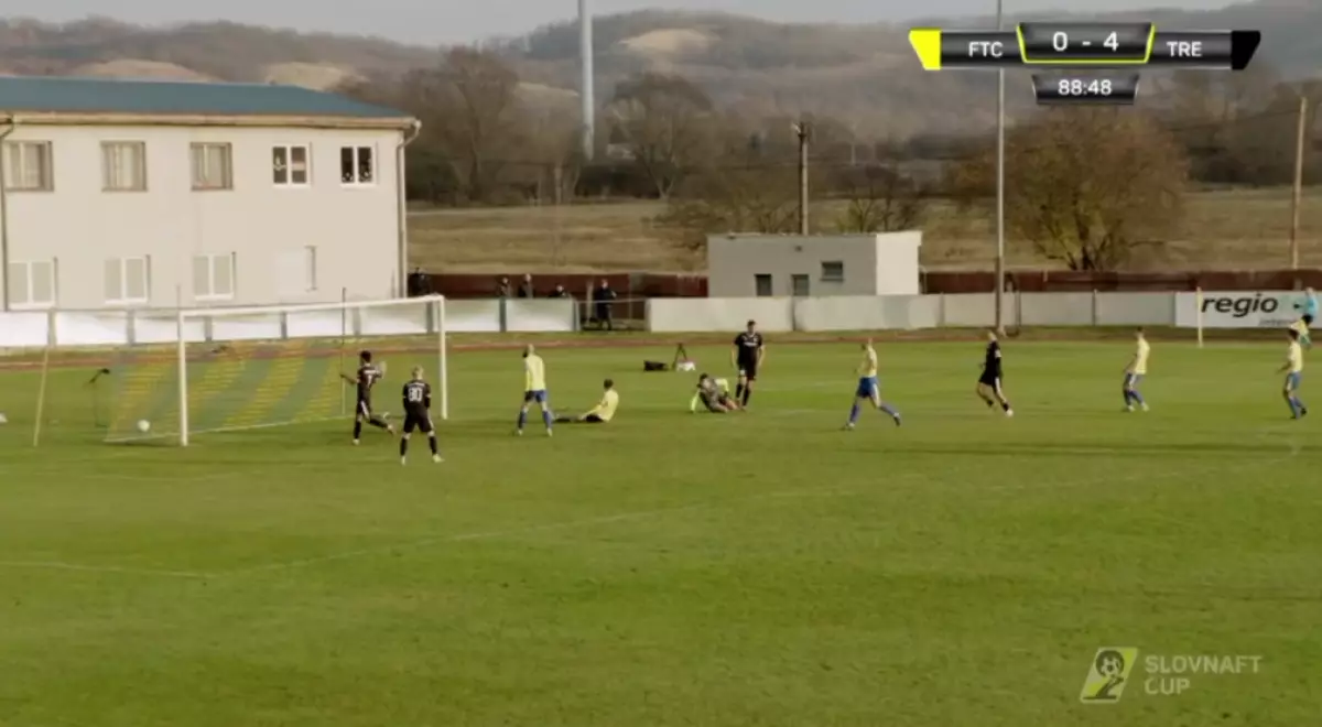 Шамурза Адырбеков отметился голевой передачей за "Тренчин"